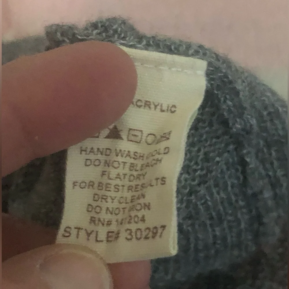 HEM & THREAD - Picture 4 of 4